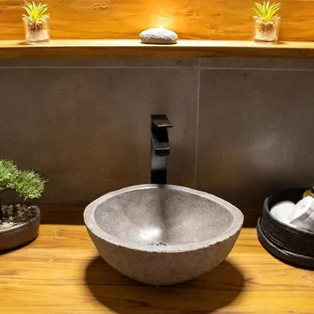 Le Bois Boheme- & Spa Privatif Love hotel *