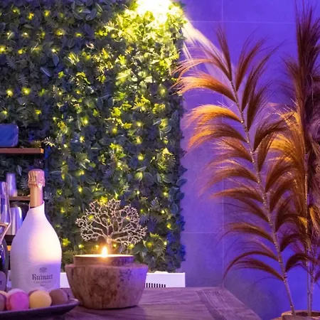 Love hotel Le Bois Boheme- & Spa Privatif *